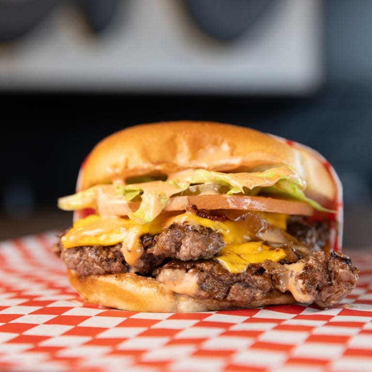 Fast Food Delivery: Burgers, Halal, Catering Options